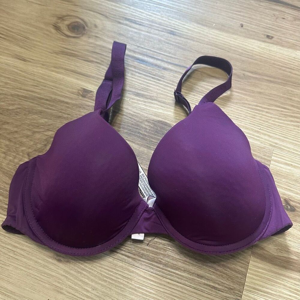 Victoria’s Secret 34C t-shirt lightly lined purple Demi bra